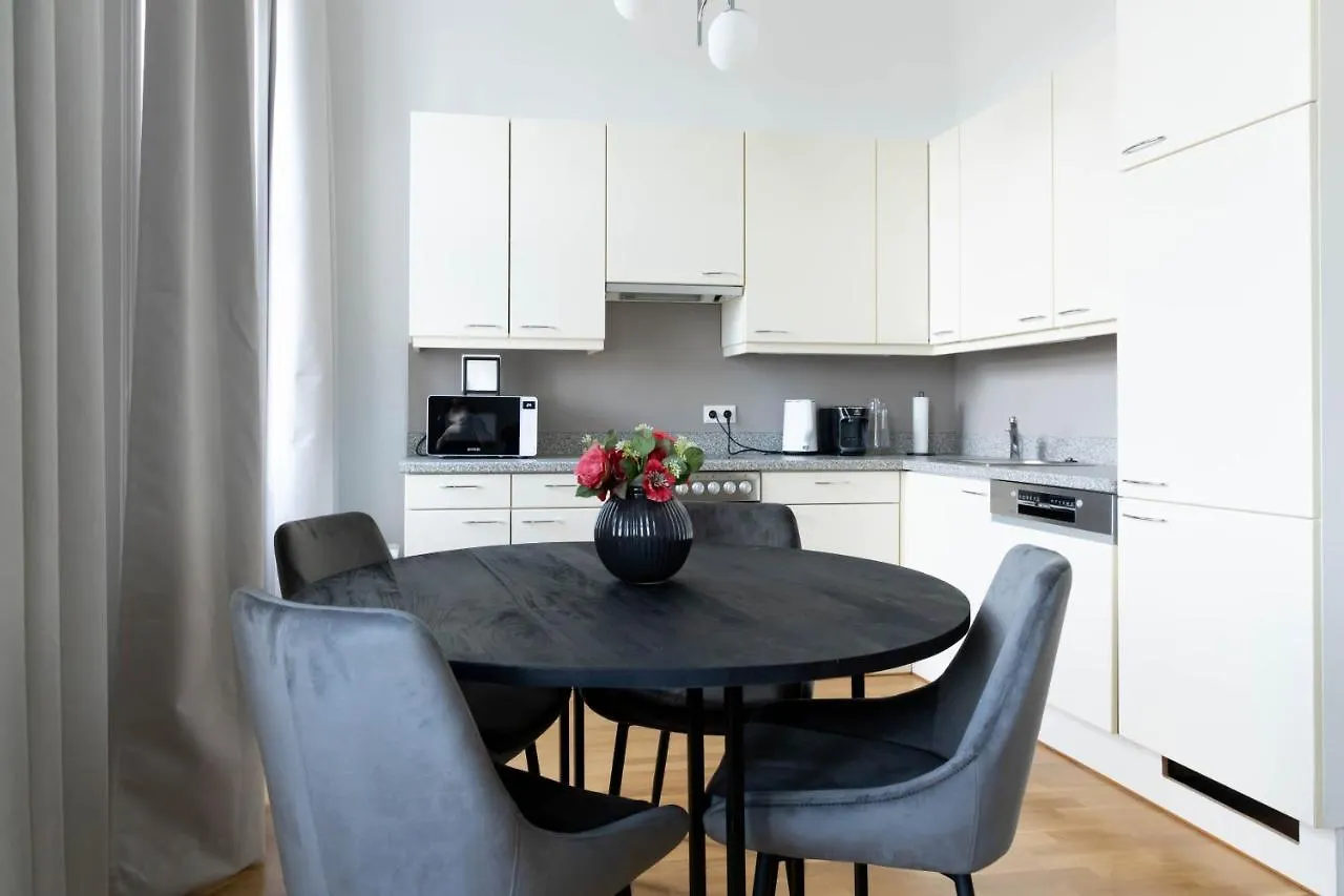 Franz 25 - Typical Viennese Apartment In The Heart Of Vídeň